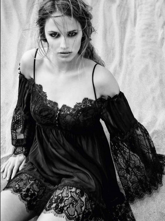 Camisones lenceros de seda y encaje