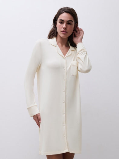 Camisón Daisy modal marfil look