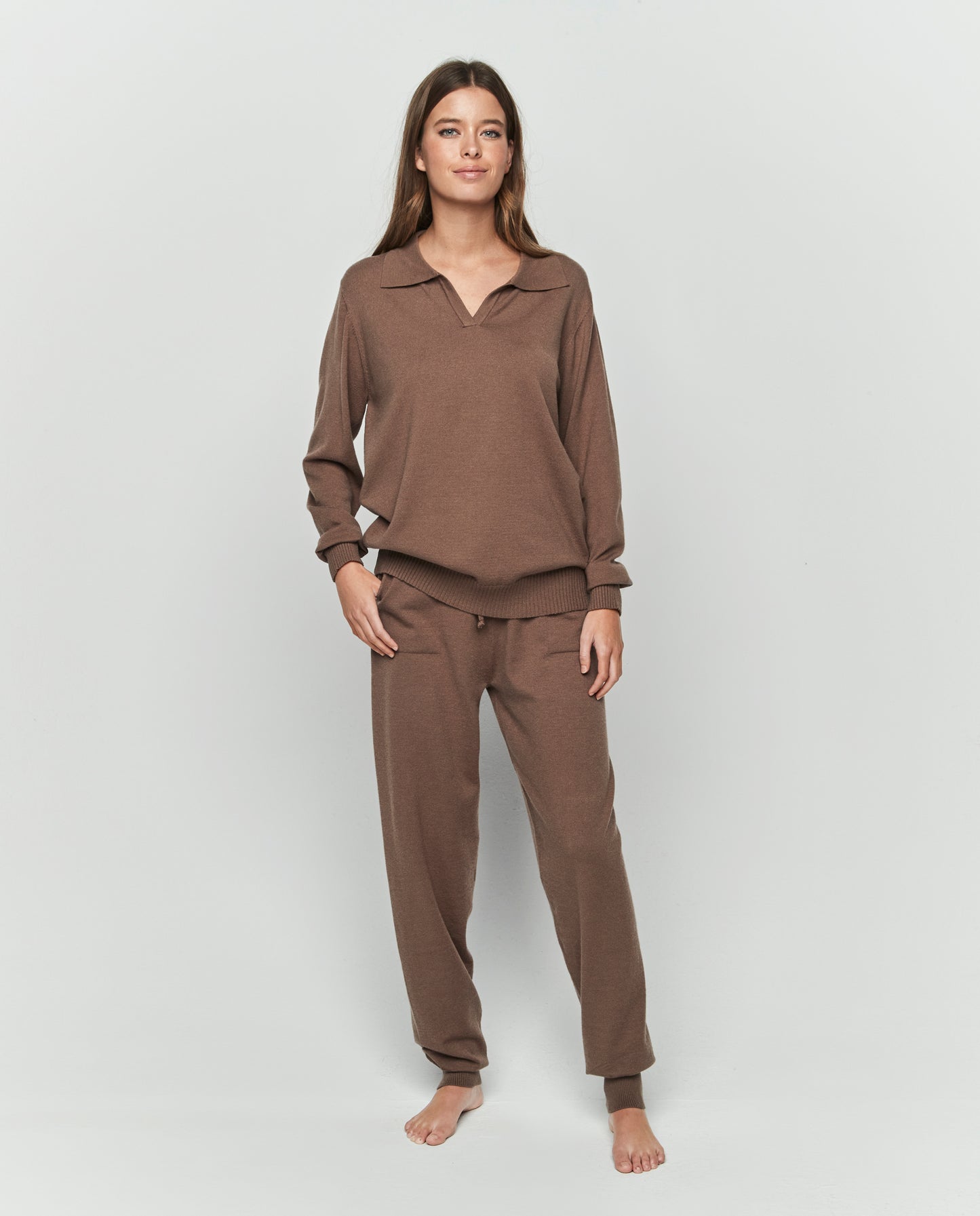 Conjunto Punto Cuello Marrón