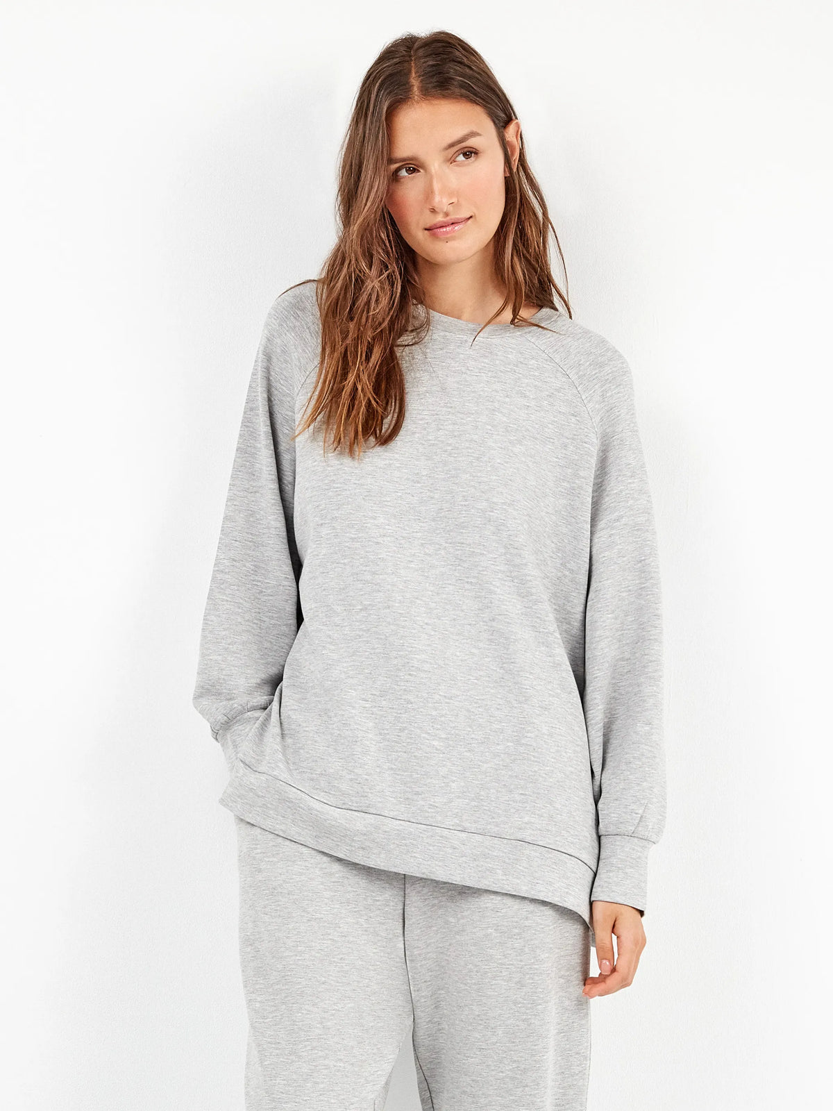 Sudadera gris