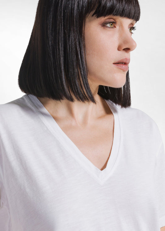 Camiseta blanca de cuello ancho - flanesyfresones