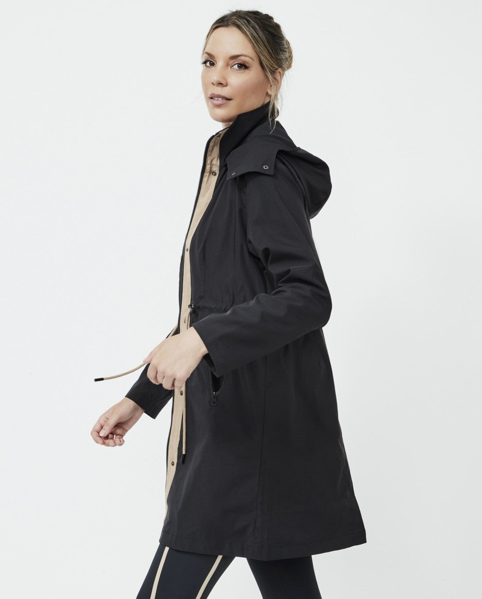 Chaqueta cortavientos negra