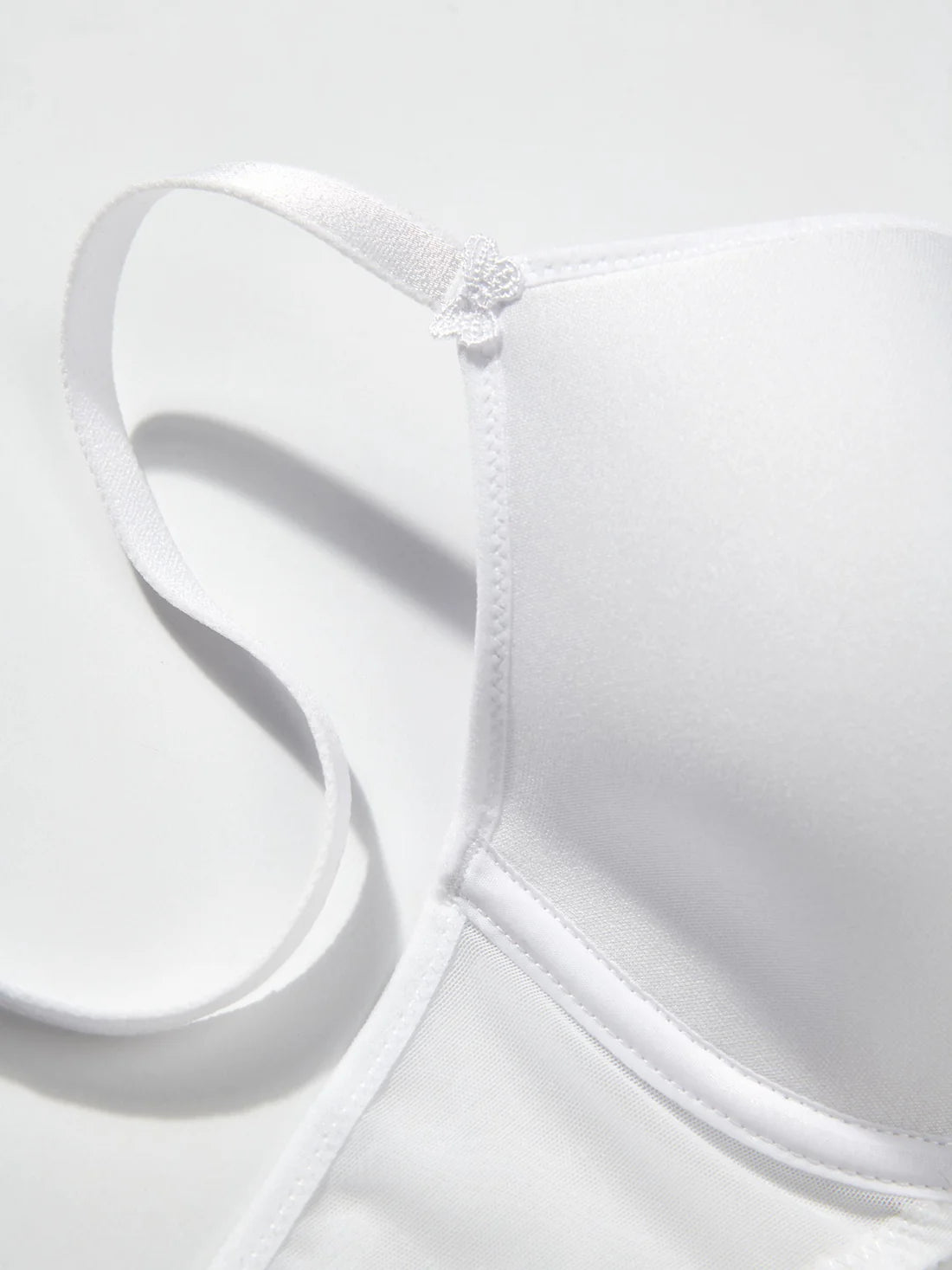 Sujetador blanco preformado Miss Joy Spacer Passionata - flanesyfresones