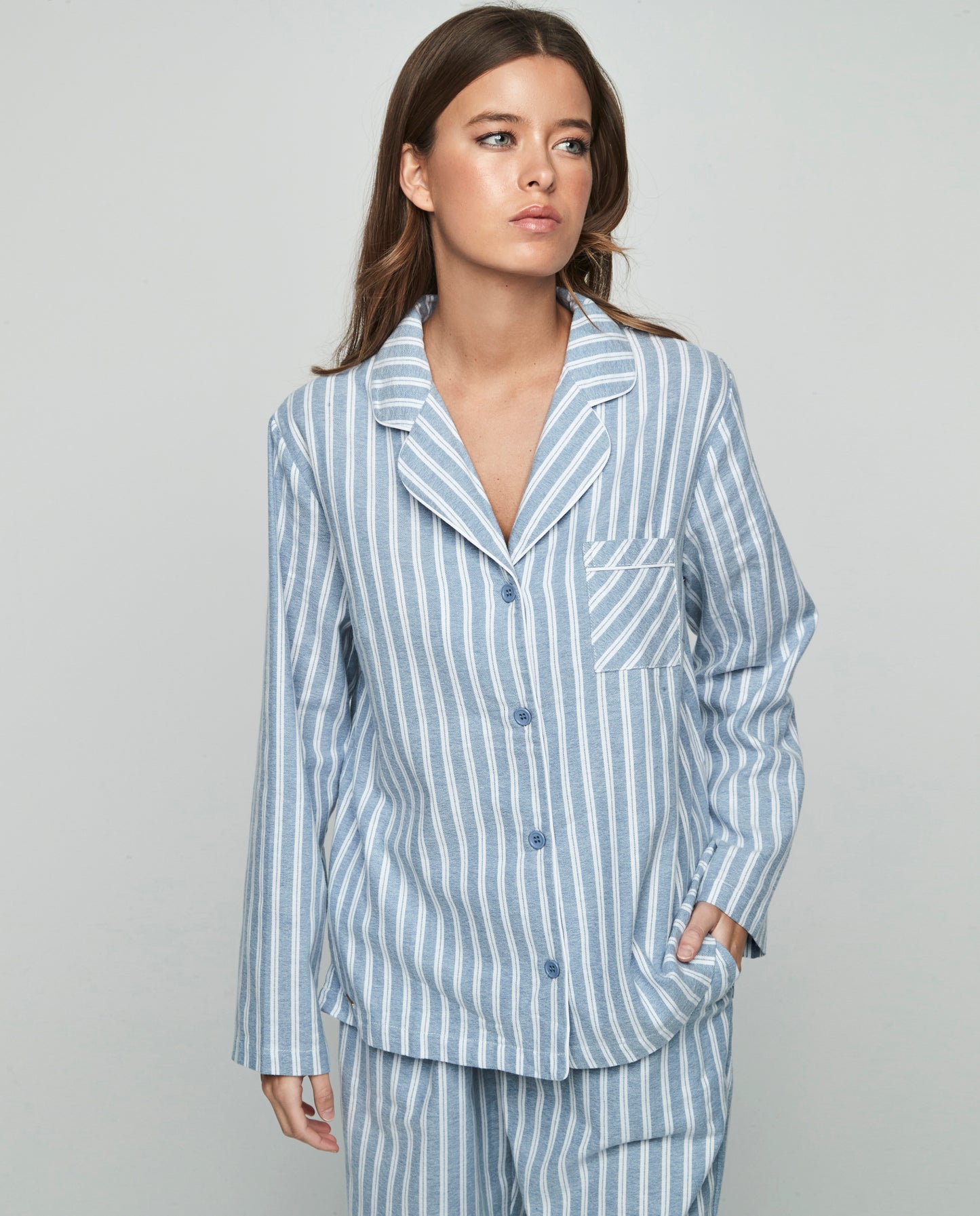 Pijama azul rayas