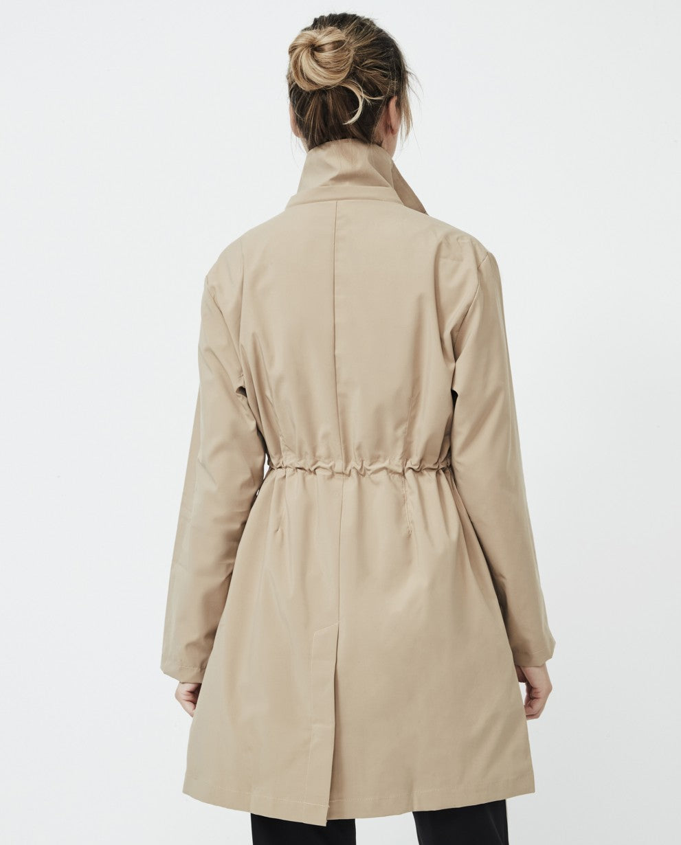 Chaqueta cortavientos camel