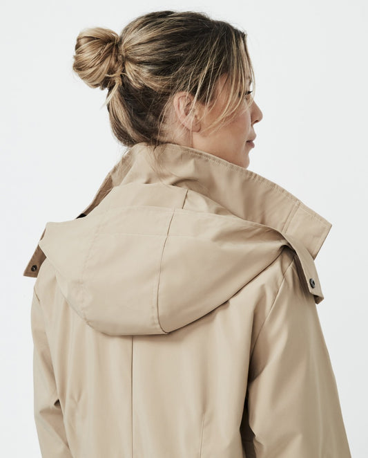 Chaqueta cortavientos camel