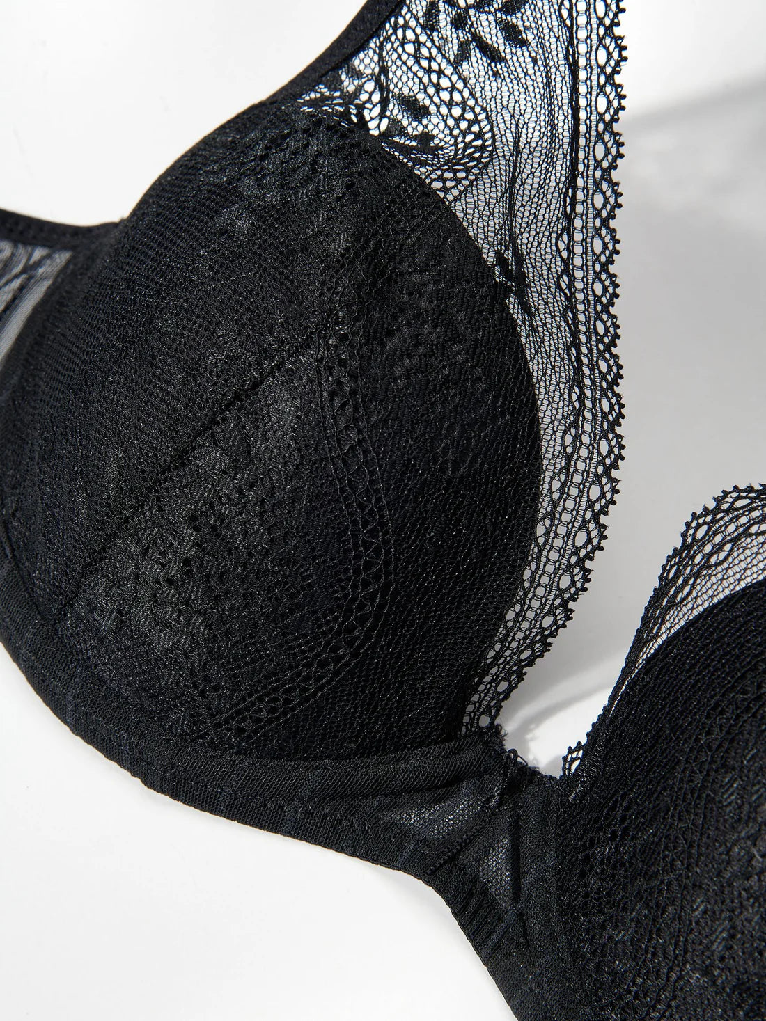 Sujetador negro escote uve, Maddie - flanesyfresones