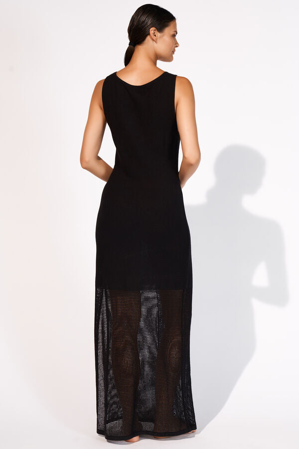 Vestido negro   Maryan Mehlhorn
