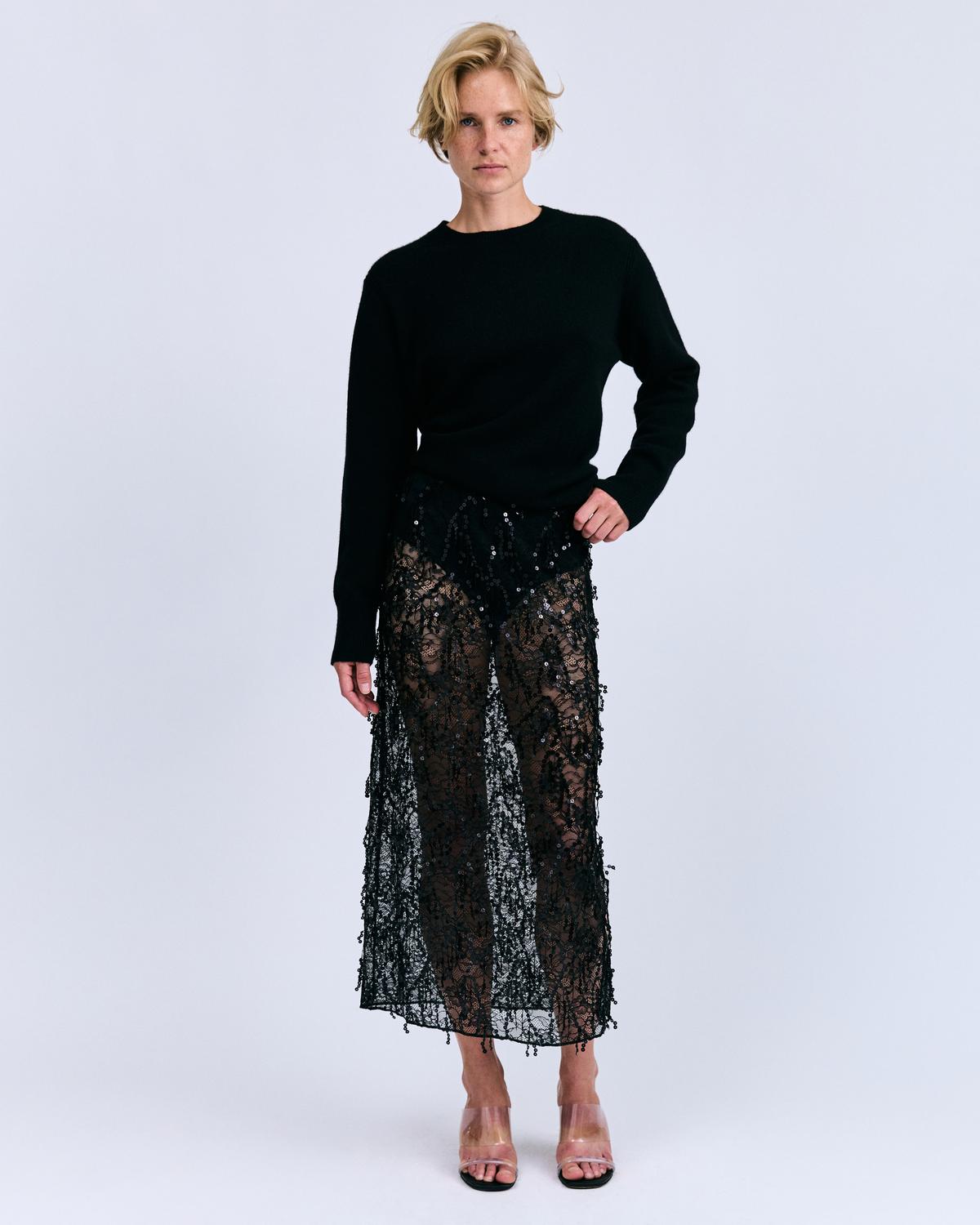 Falda elegante encaje