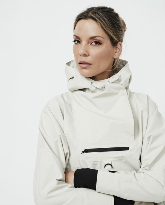 Poncho cortavientos camel