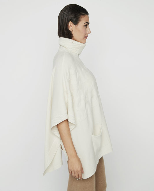Poncho blanco