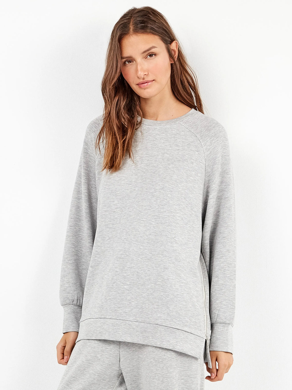 Sudadera gris