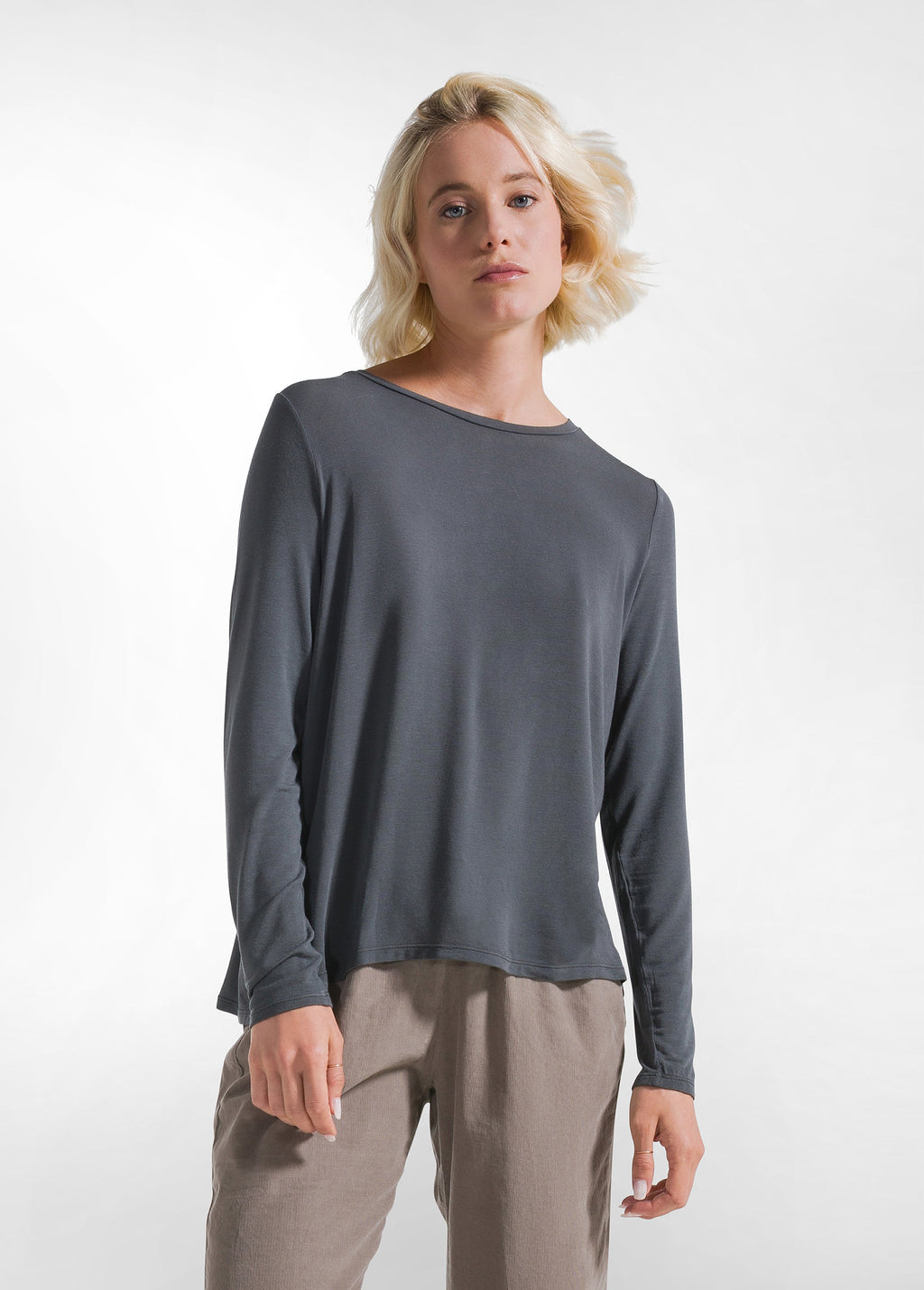Camiseta moda gris