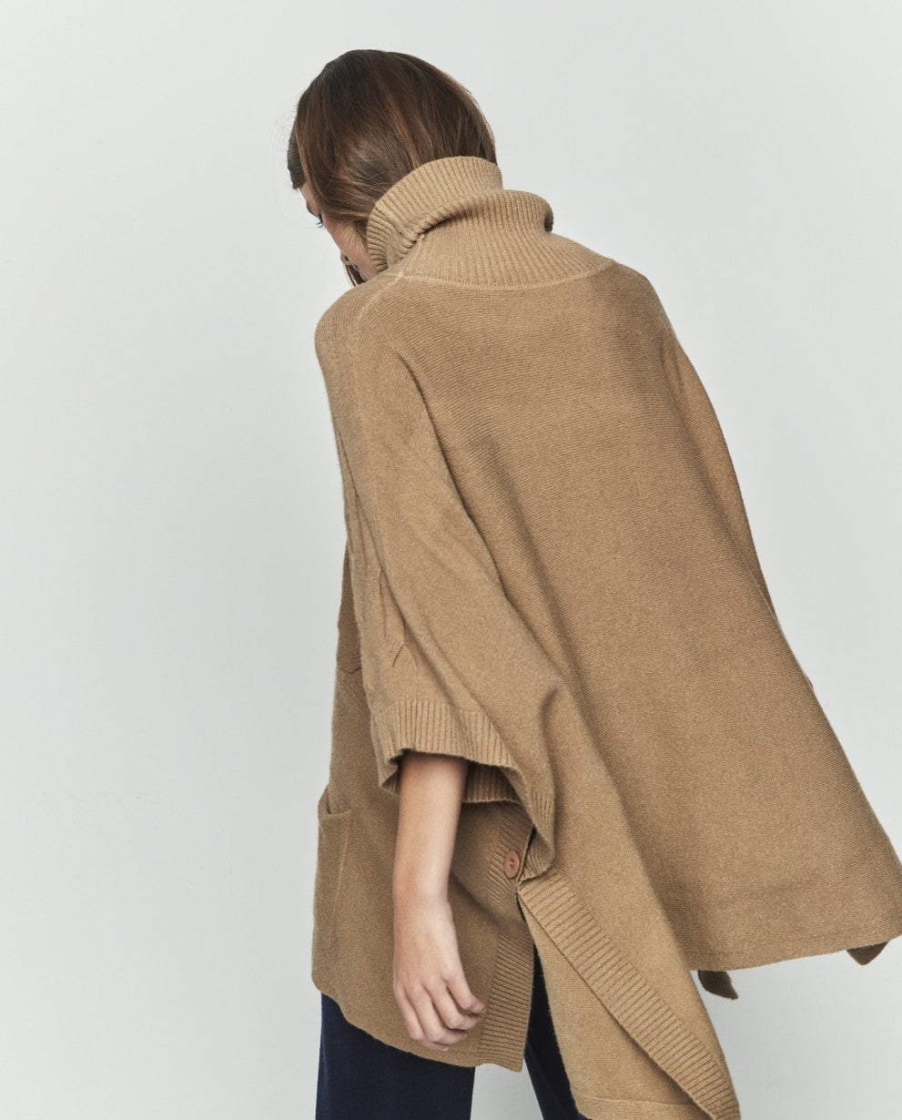 Poncho beige
