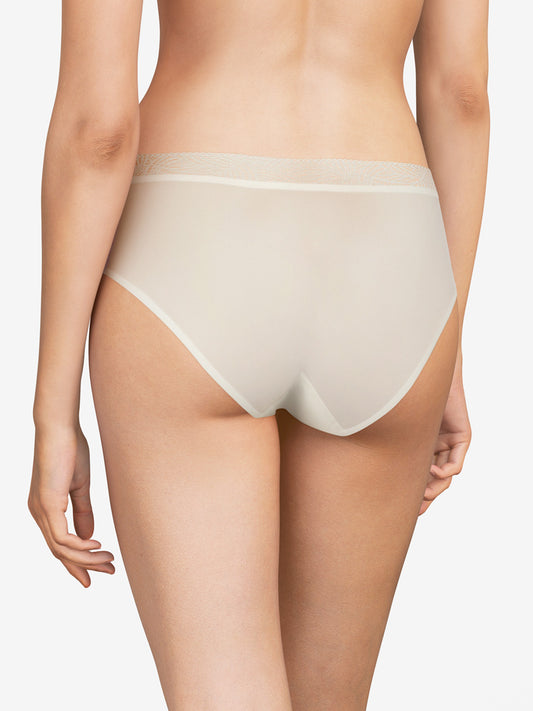 Soft Stretch Braguita talle bajo sin costuras de Chantelle. - flanesyfresones
