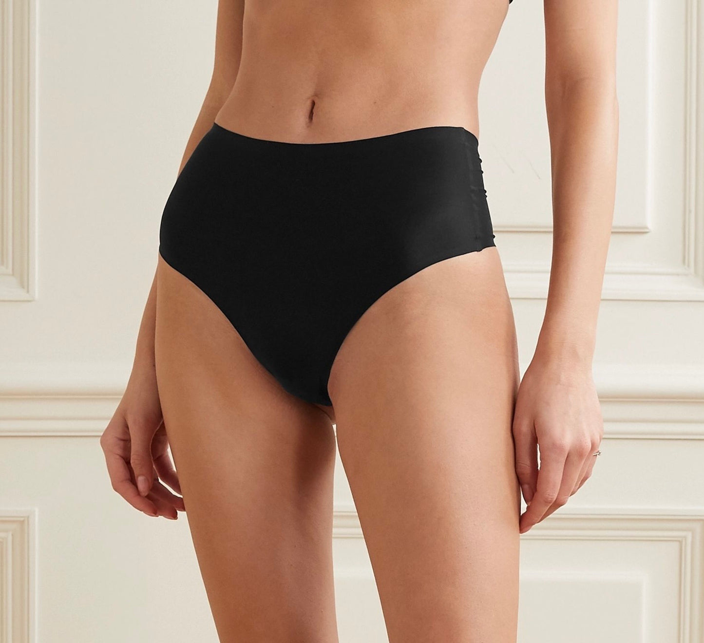 Chantelle Softstretch C10690 Tanga talle alto talla única lencería Flanes y Fresones Sitges