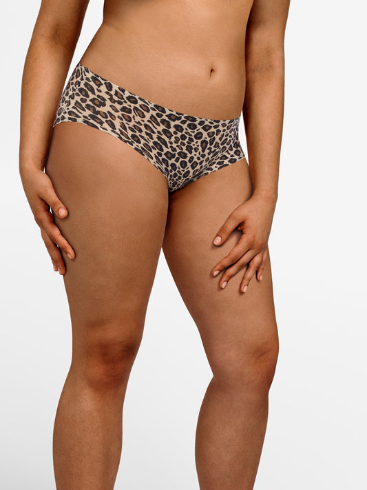 Braguita tipo culotte animal print. Lenceria Chantelle Sitges
