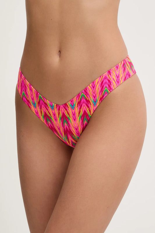 Braguita bikini fucsia brasileña - flanesyfresones