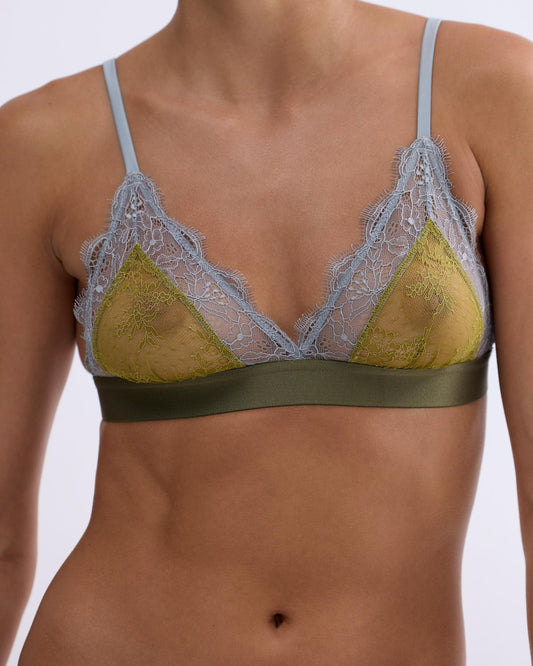 LOVE LACE Delicate triangle bralette