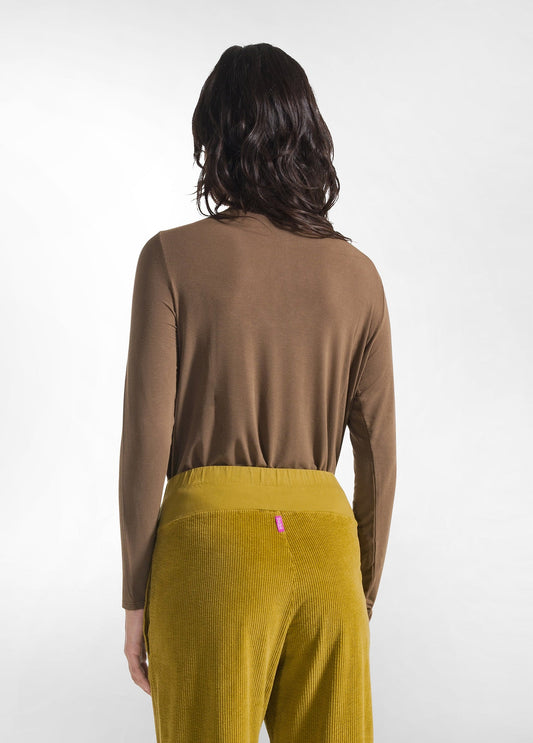 Camiseta marrón