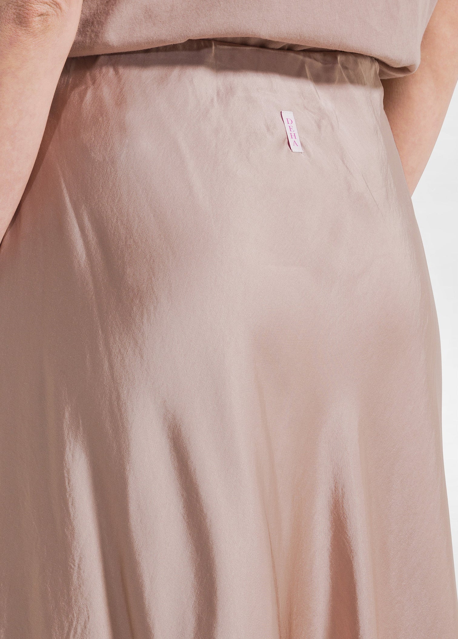 Falda satín marrón - flanesyfresones