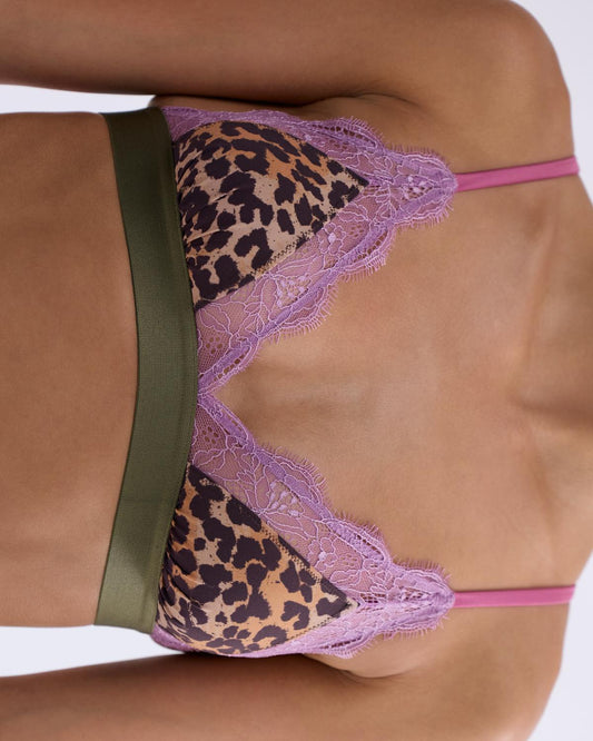 LOVE LACE Delicate triangle bralette pink