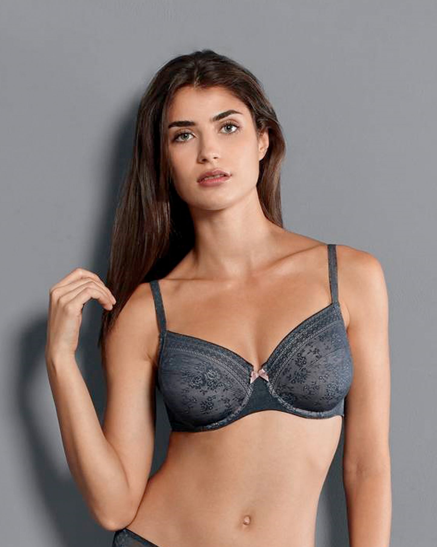 Sujetador con aros “Fleur” · Máxima sujeción y encaje suave