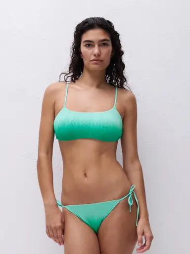 Top bikini sin aro con relleno extraíble Chantelle - flanesyfresones