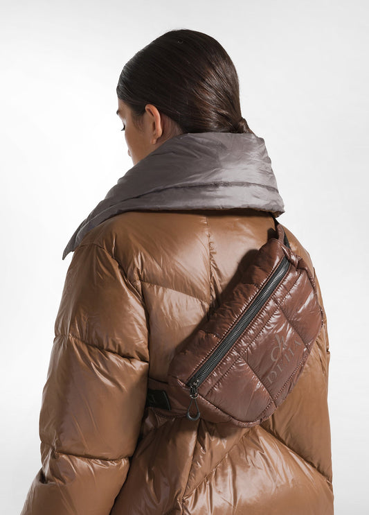 QUILTED BELT BAG COFFEE BROWN