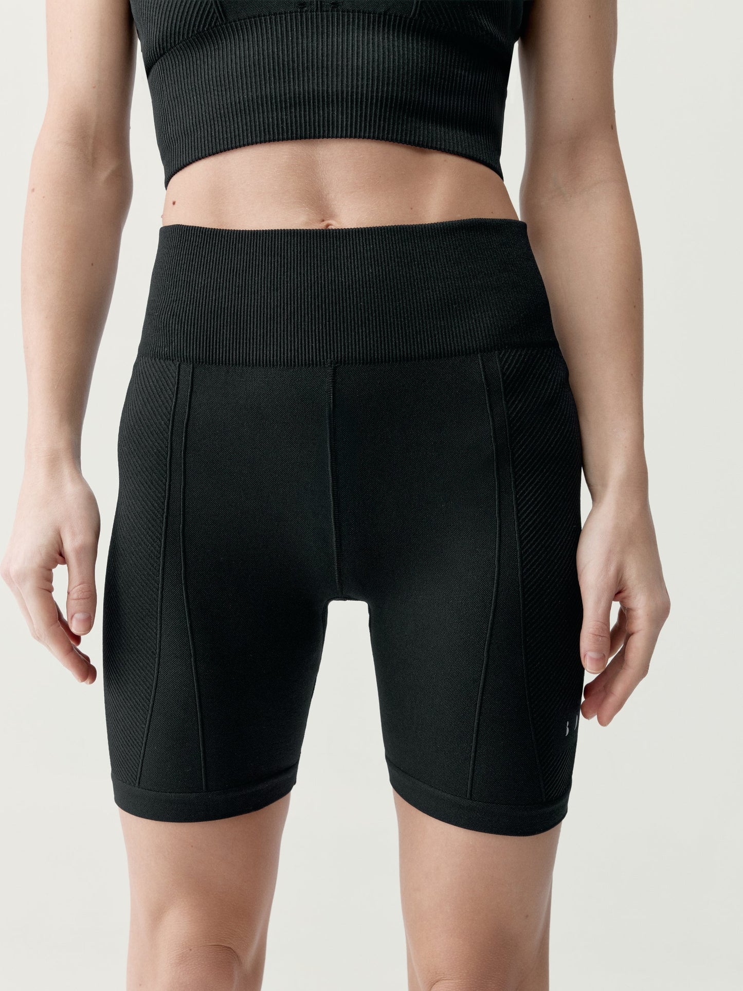 Short India Black
