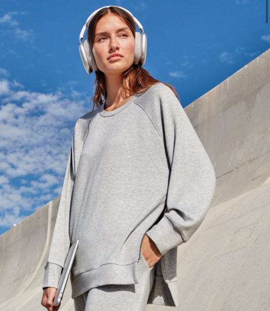 Sudadera gris