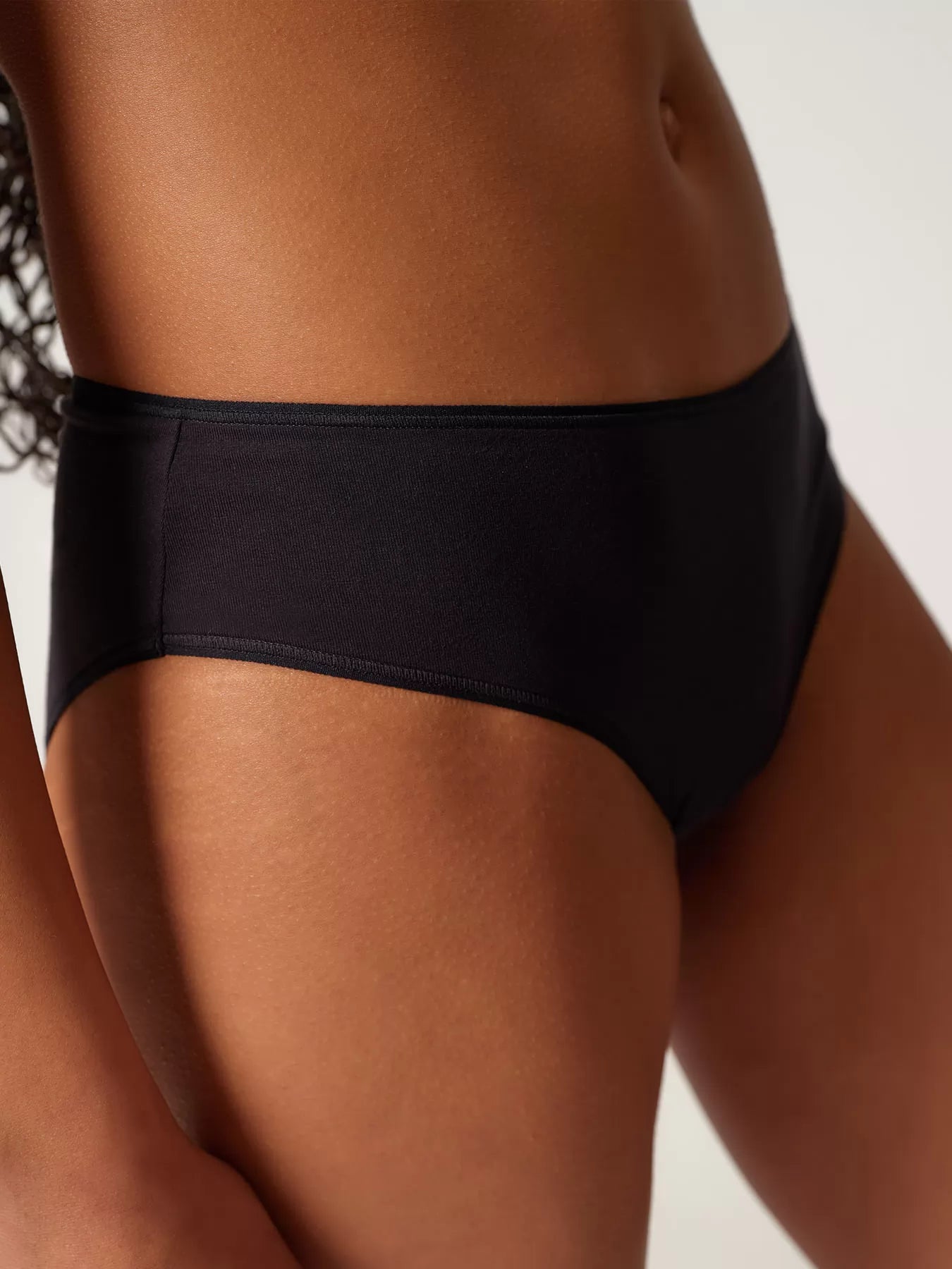 Braguita de algodón premium– suavidad absoluta, invisibilidad perfecta