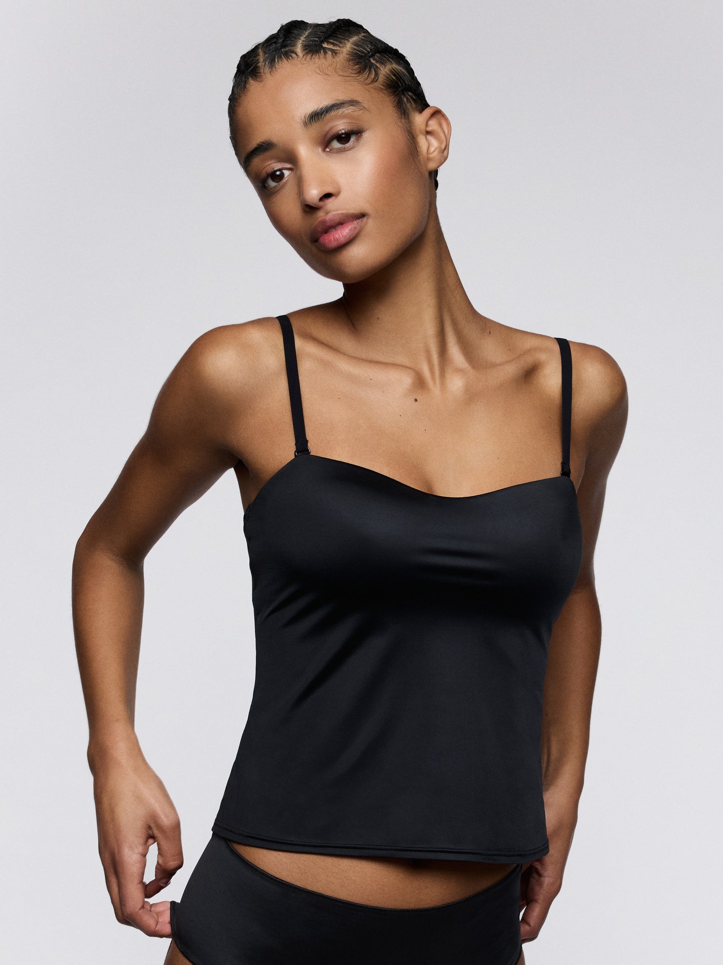 Top sin aros negro MAYELA