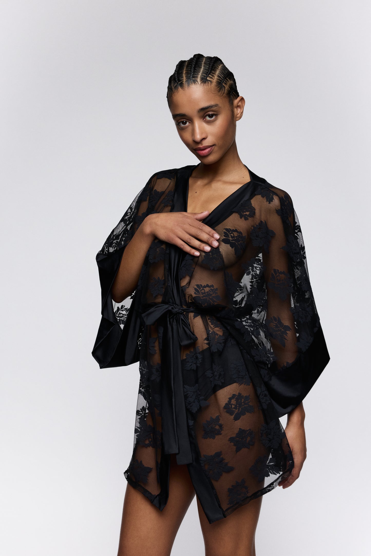 Kimono  negro MAYELA