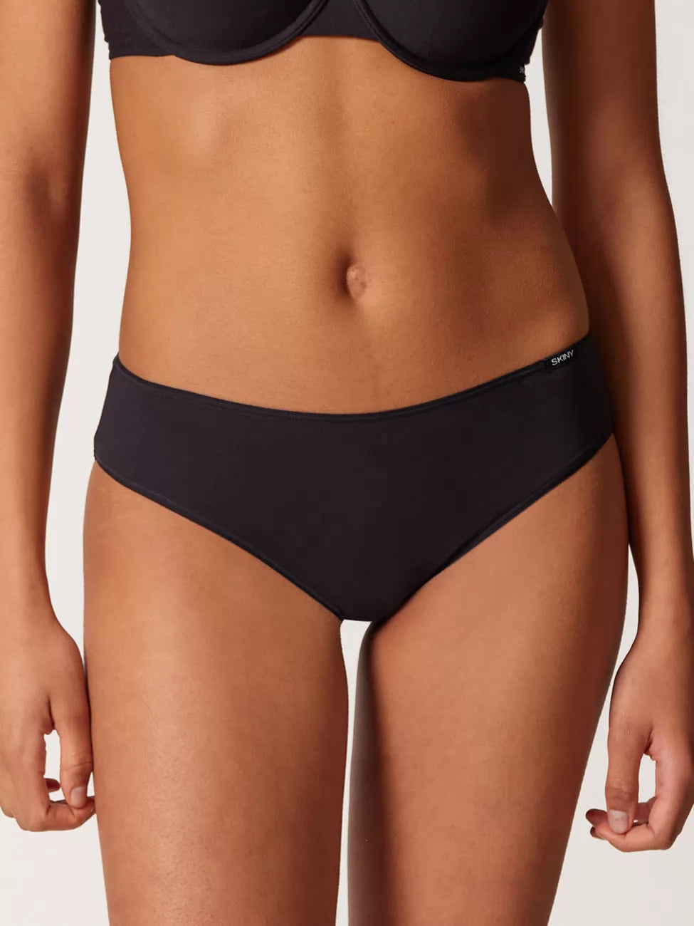 Braguita de algodón premium– suavidad absoluta, invisibilidad perfecta