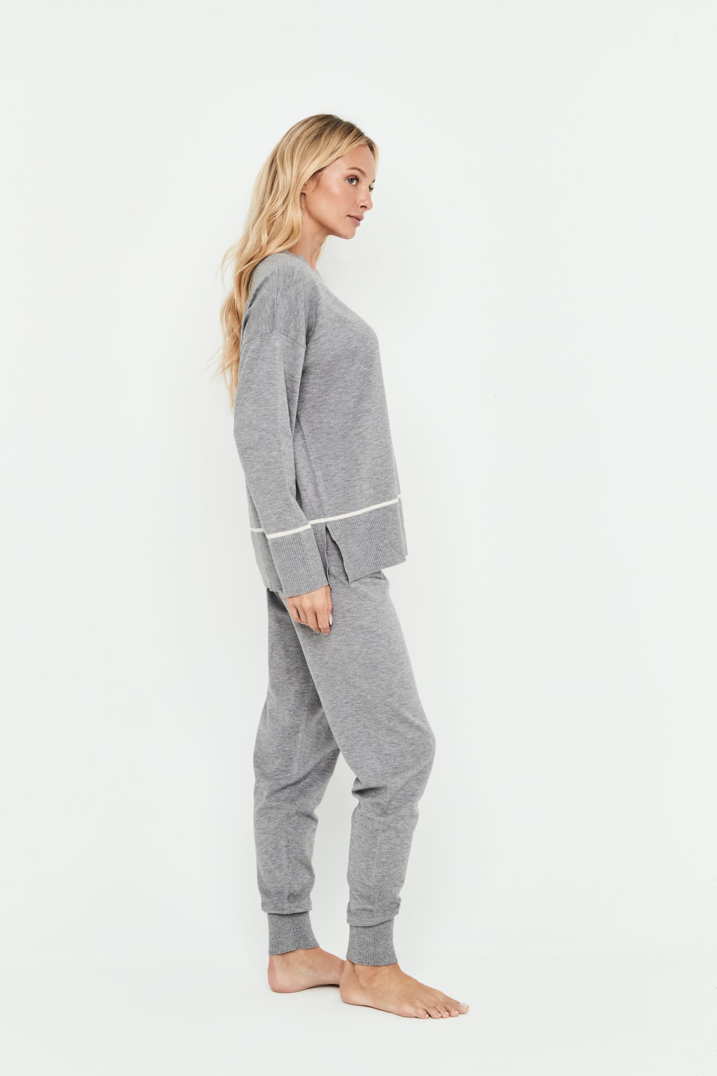 Conjunto Punto Escote Redondo Gris