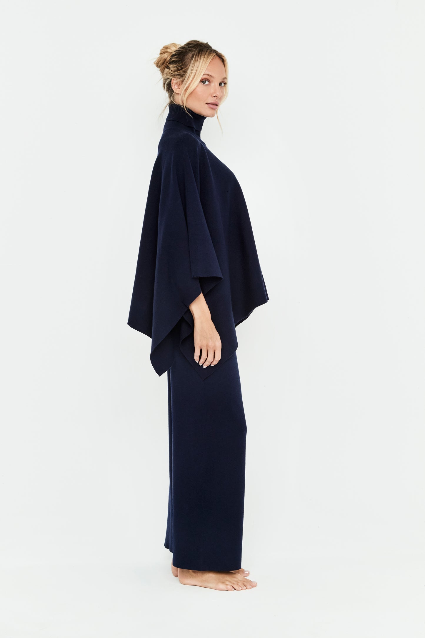 Conjunto Punto Poncho Azul Marino