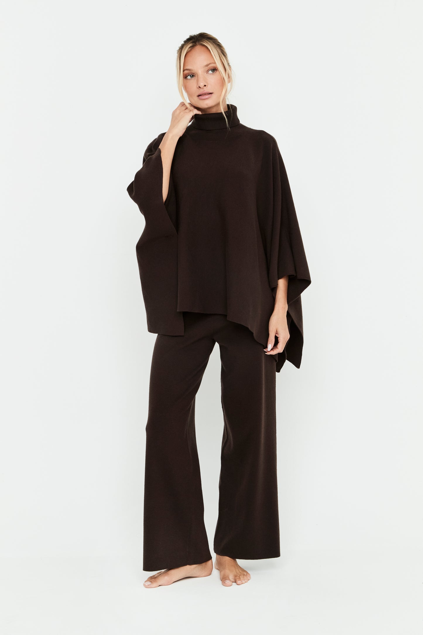 Conjunto Punto Poncho Marrón