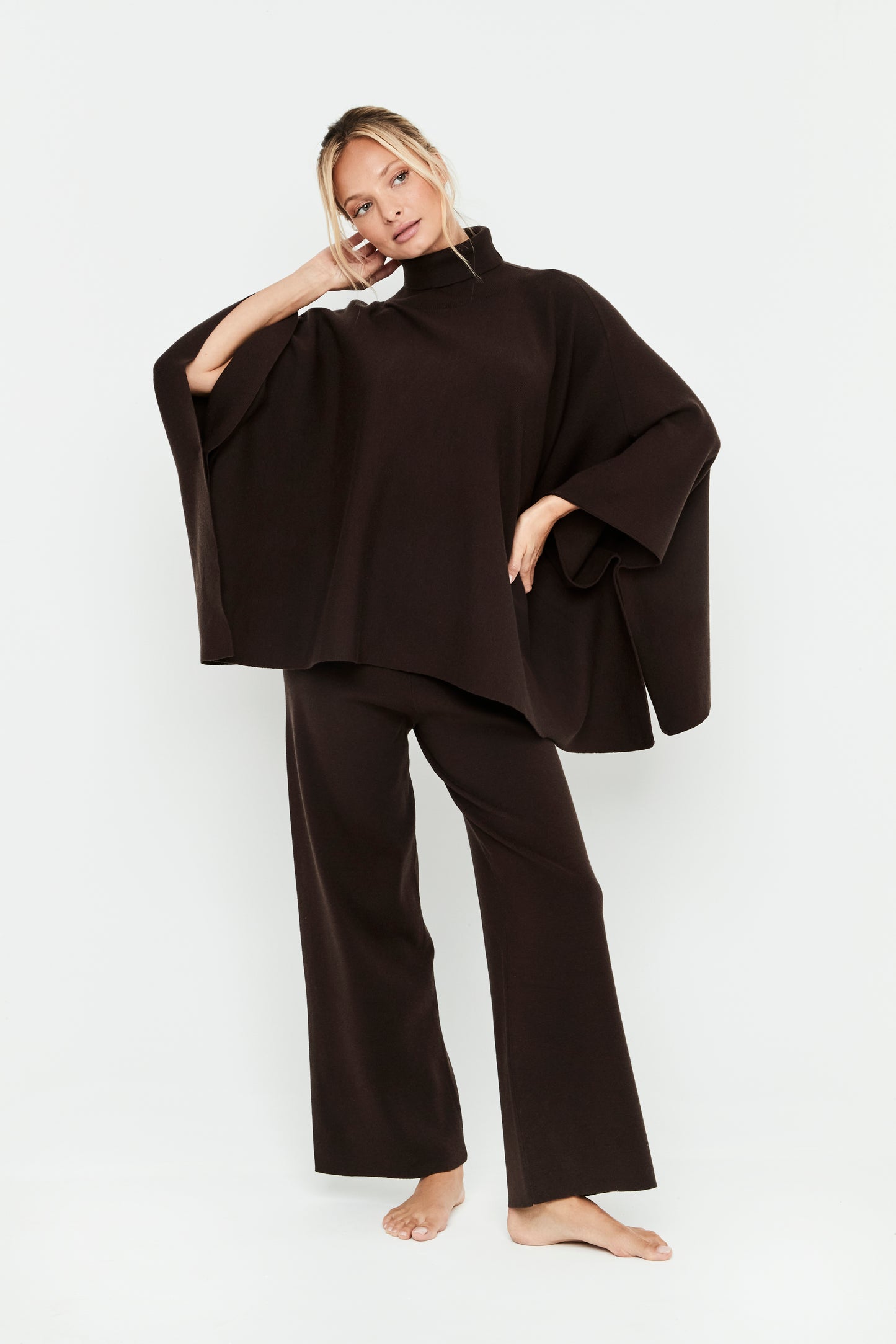 Conjunto Punto Poncho Marrón
