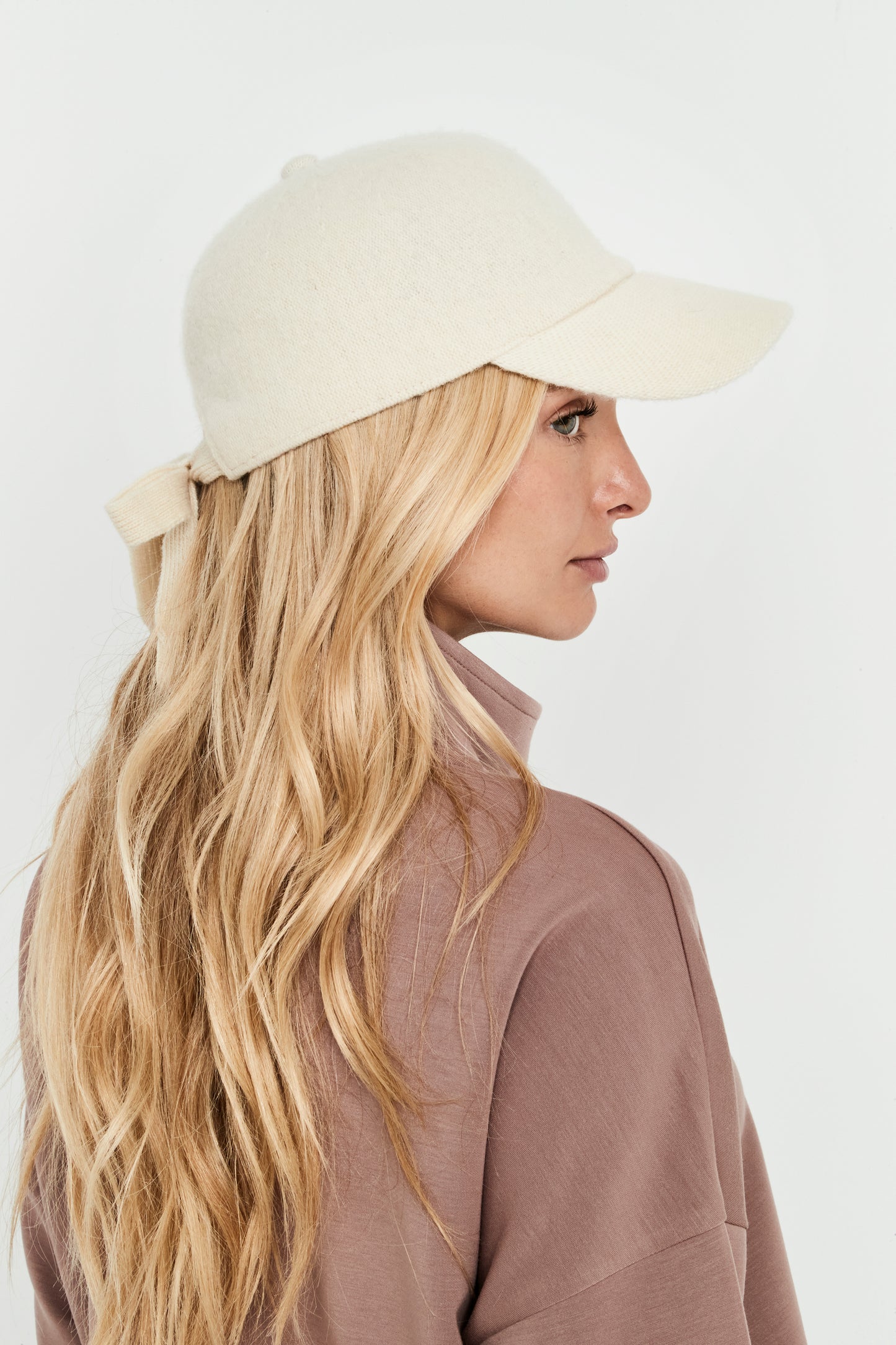 Gorra de Lana Crema
