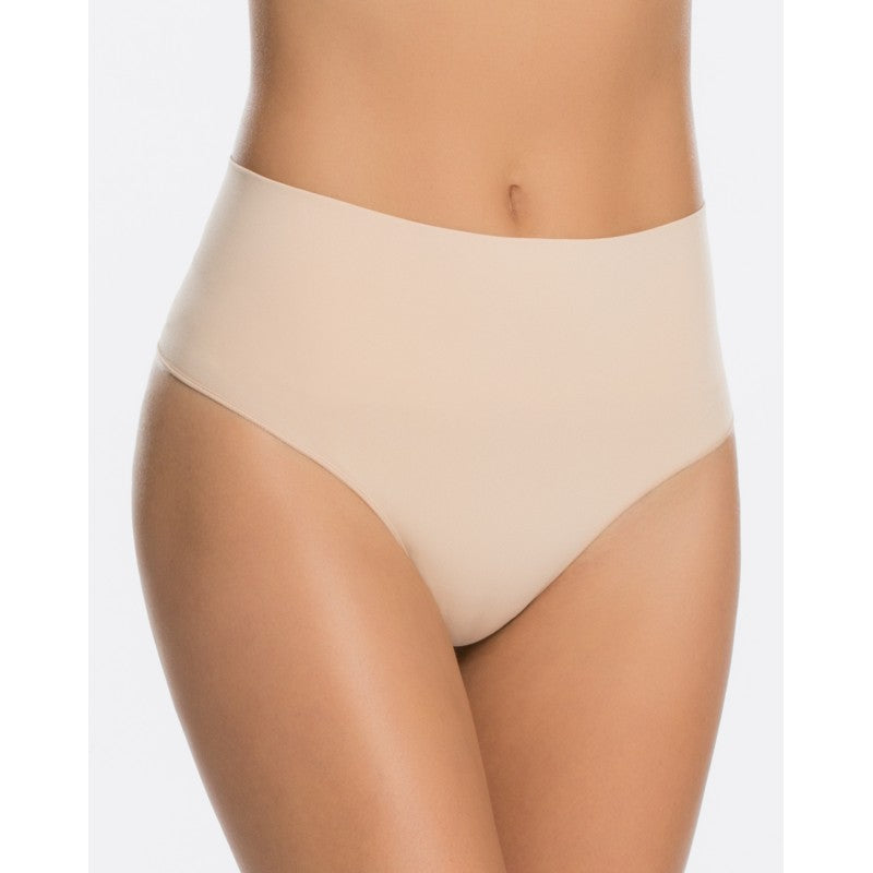 Tanga moldeadora tubular sin costuras color nude - flanesyfresones